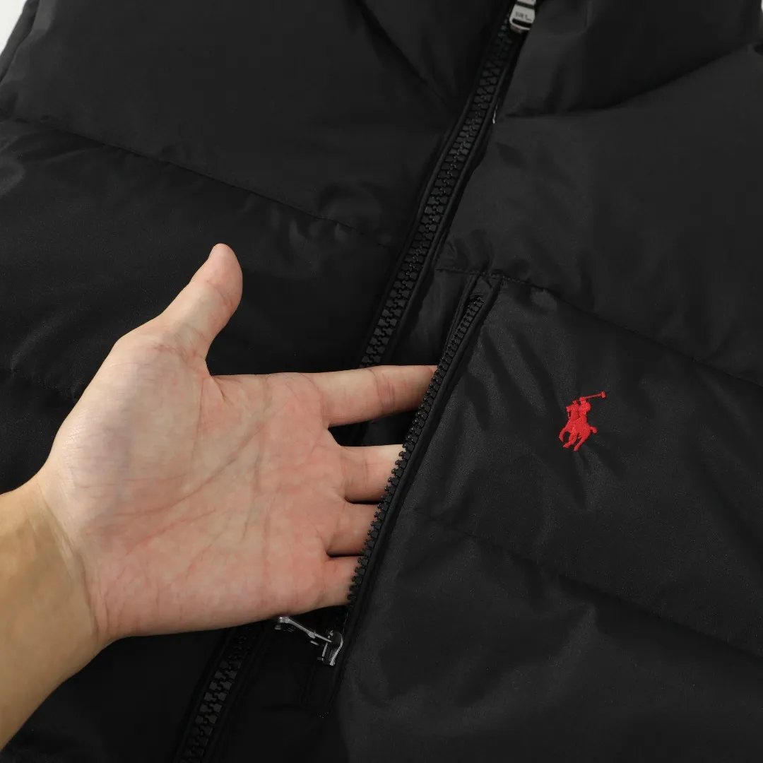 P490 #R51 Ralph Lauren winter new style for men and women, classic small logo waterproof pure down vest sleeveless official item number: RL14255 Full set of customized accessories, details determine success or failure.  - Accessories: Original hangtag, washed label + electroplated YK zipper logo, customized Laval Lauren zipper, full set of accessories - Same style for men and women. Color: Khaki, green, navy, black. Size: S M L